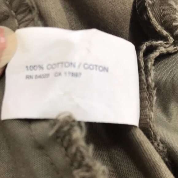 NWT! Gap Size 14 Olive Cotton shorts - Picture 8 of 8